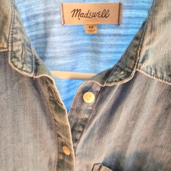 Madewell Shirt - Denim Button Dow - Short Sleeve - Size XS (Oversized Fit) - Picture 2 of 4